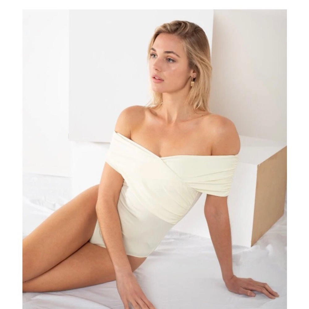 Like New Dream Bandits Careless Love Off The Shoulder Bodysuit Size XL